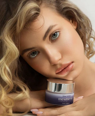 MESMERIE GLOW CREAM